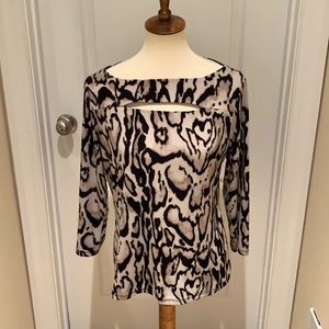 Animal print 3/4 length sleeves top